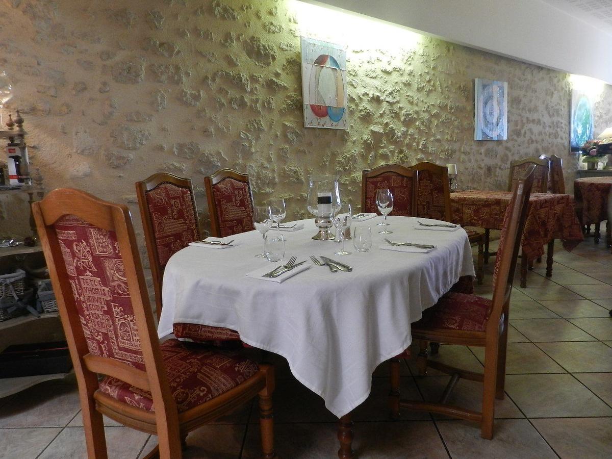 Hotel L'Un Des Sens Villefranche-de-Lonchat Zewnętrze zdjęcie