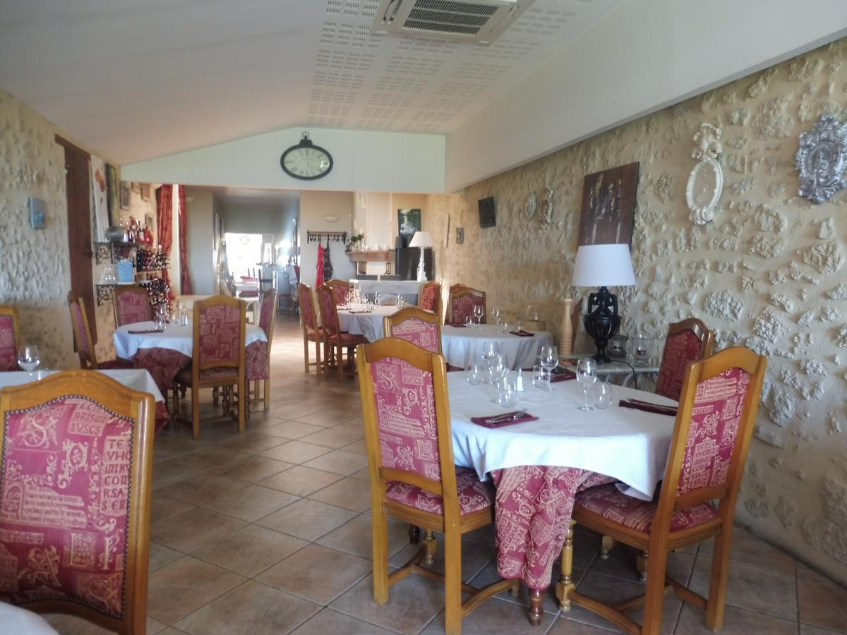Hotel L'Un Des Sens Villefranche-de-Lonchat Zewnętrze zdjęcie